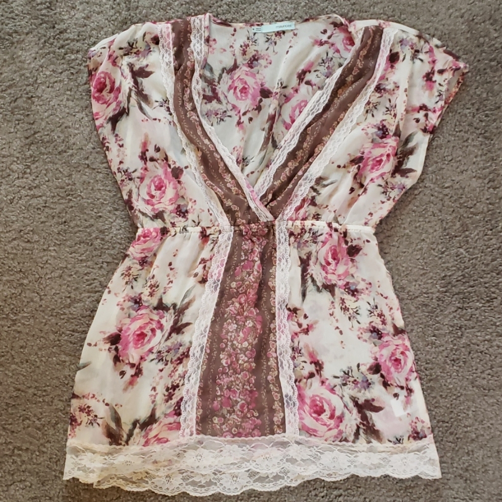 Maurices Floral V neck Shirt